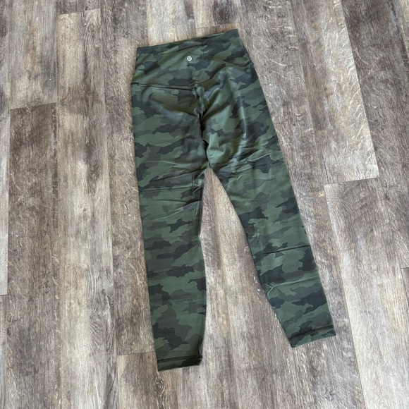 Lululemon 🍋 LULULEMON ALIGN™ PANT II 25" - Heritage 365 Camo Green Twill Multi - Picture 5 of 8